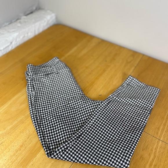 Old Navy Women's Black & White Plaid Ankle Pants Casual Size 10 High Waist - Picture 2 of 10